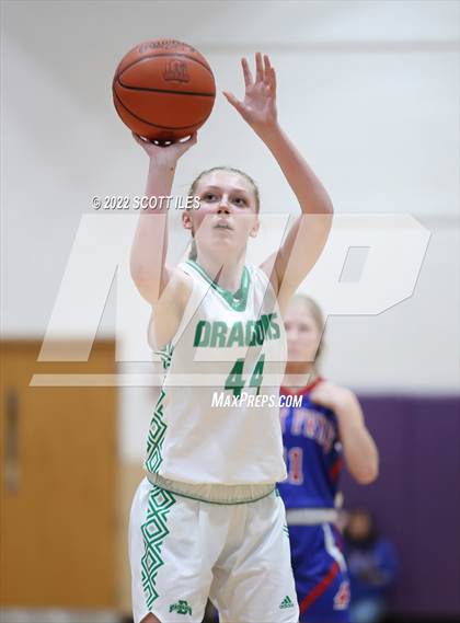 Thumbnail 3 in Fort Frye vs Fairland (OHSAA D3 Regional Semifinal) photogallery.