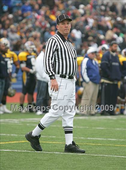 Thumbnail 2 in Sacramento vs. East Bay (Sacramento Holiday Classic) photogallery.
