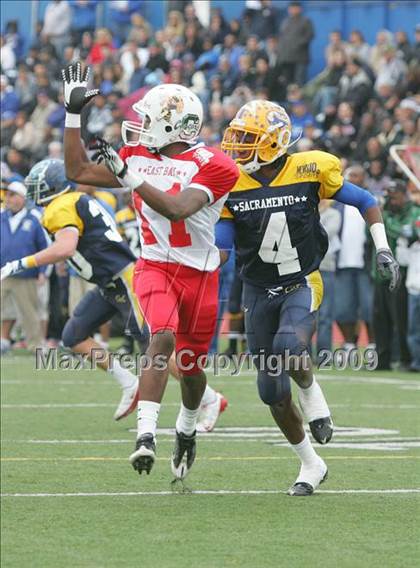 Thumbnail 1 in Sacramento vs. East Bay (Sacramento Holiday Classic) photogallery.