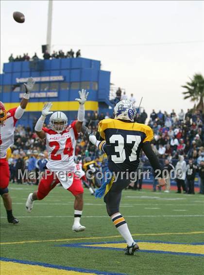 Thumbnail 2 in Sacramento vs. East Bay (Sacramento Holiday Classic) photogallery.