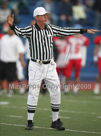 Thumbnail 3 in Sacramento vs. East Bay (Sacramento Holiday Classic) photogallery.