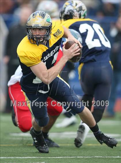 Thumbnail 1 in Sacramento vs. East Bay (Sacramento Holiday Classic) photogallery.