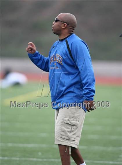 Thumbnail 1 in Sacramento vs. East Bay (Sacramento Holiday Classic) photogallery.