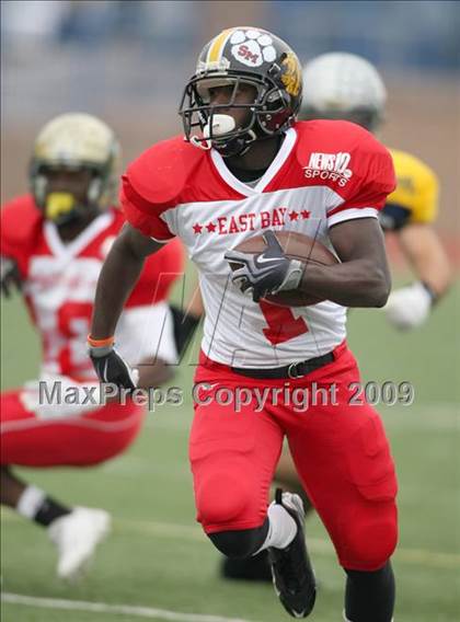 Thumbnail 2 in Sacramento vs. East Bay (Sacramento Holiday Classic) photogallery.