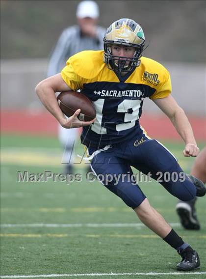Thumbnail 1 in Sacramento vs. East Bay (Sacramento Holiday Classic) photogallery.