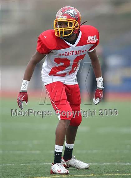 Thumbnail 2 in Sacramento vs. East Bay (Sacramento Holiday Classic) photogallery.