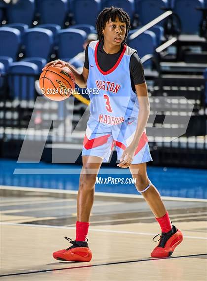 Thumbnail 2 in Madison vs. Westside (Houston ISD Tournament) photogallery.