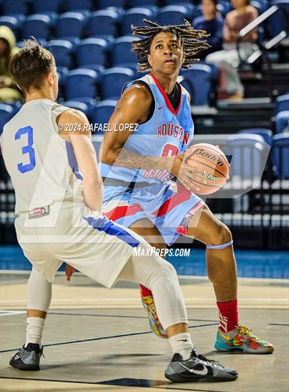 Thumbnail 3 in Madison vs. Westside (Houston ISD Tournament) photogallery.