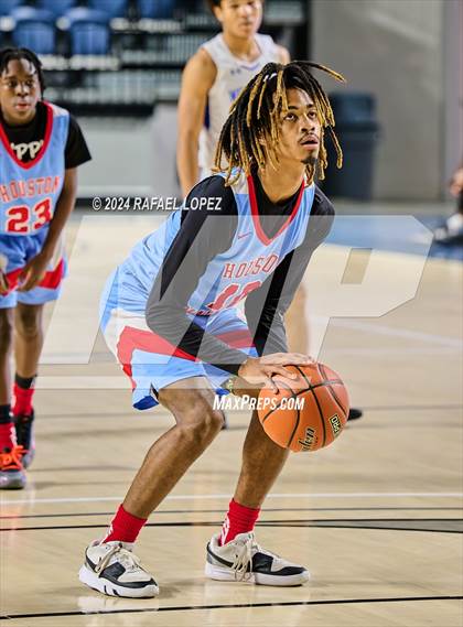 Thumbnail 1 in Madison vs. Westside (Houston ISD Tournament) photogallery.