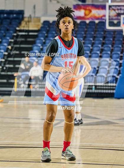 Thumbnail 3 in Madison vs. Westside (Houston ISD Tournament) photogallery.