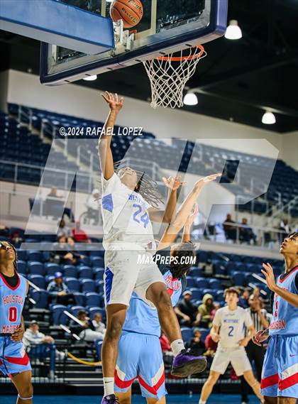 Thumbnail 1 in Madison vs. Westside (Houston ISD Tournament) photogallery.