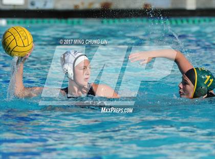 Thumbnail 2 in Edison vs. Santiago (Newport Holiday Cup) photogallery.