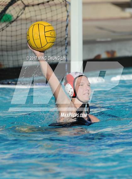 Thumbnail 3 in Edison vs. Santiago (Newport Holiday Cup) photogallery.