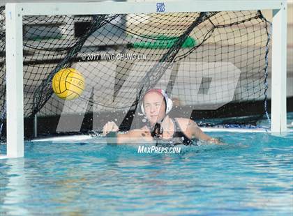 Thumbnail 1 in Edison vs. Santiago (Newport Holiday Cup) photogallery.