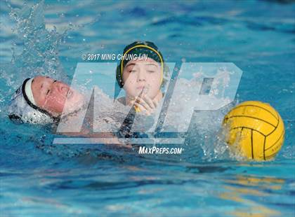 Thumbnail 1 in Edison vs. Santiago (Newport Holiday Cup) photogallery.