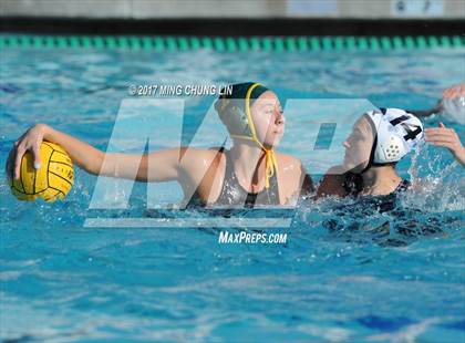 Thumbnail 1 in Edison vs. Santiago (Newport Holiday Cup) photogallery.
