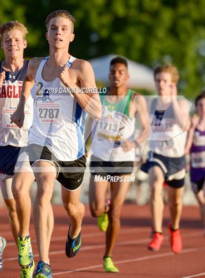 Thumbnail 1 in AIA Track & Field Championships (Boys 800 Meter) photogallery.