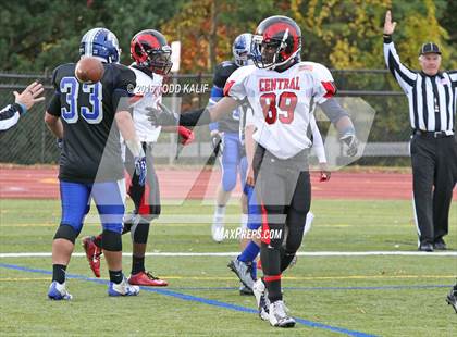 Thumbnail 3 in Bridgeport Central @ Ludlowe photogallery.