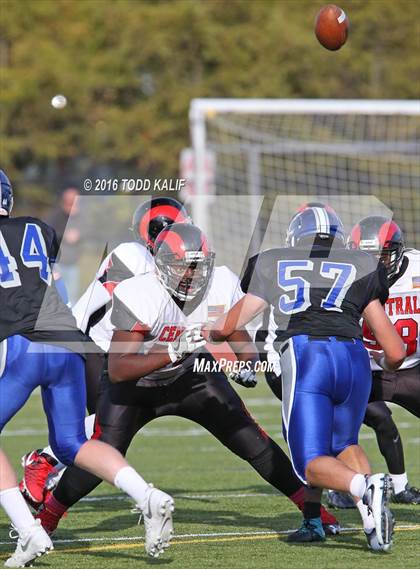 Thumbnail 3 in Bridgeport Central @ Ludlowe photogallery.