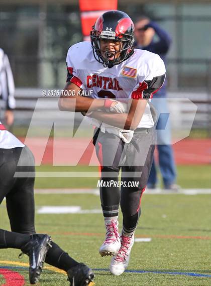 Thumbnail 3 in Bridgeport Central @ Ludlowe photogallery.