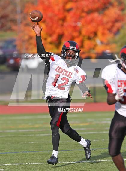 Thumbnail 1 in Bridgeport Central @ Ludlowe photogallery.