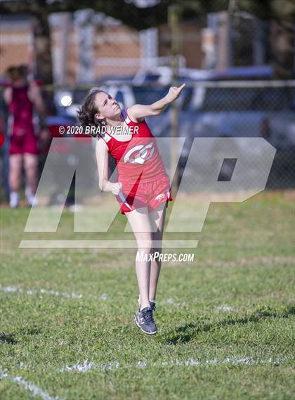 Thumbnail 1 in E.D. White Catholic Relays photogallery.