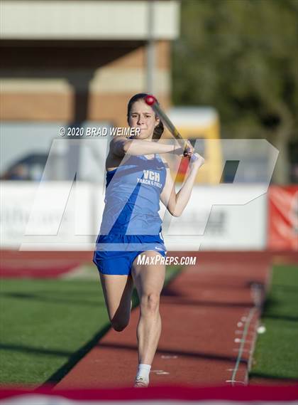 Thumbnail 1 in E.D. White Catholic Relays photogallery.