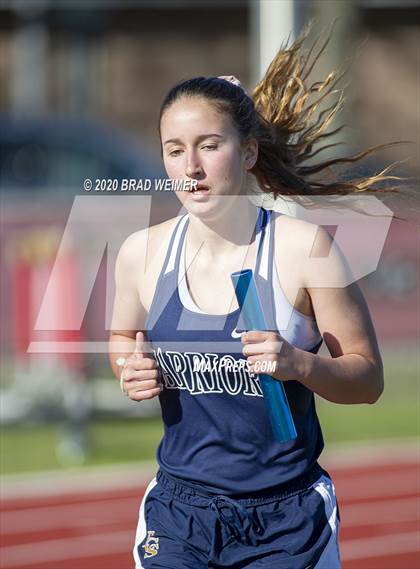Thumbnail 2 in E.D. White Catholic Relays photogallery.