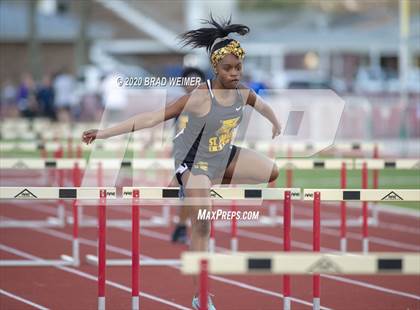 Thumbnail 3 in E.D. White Catholic Relays photogallery.