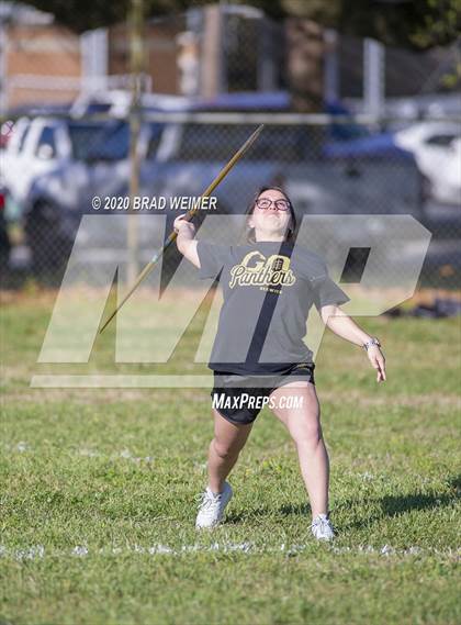Thumbnail 2 in E.D. White Catholic Relays photogallery.