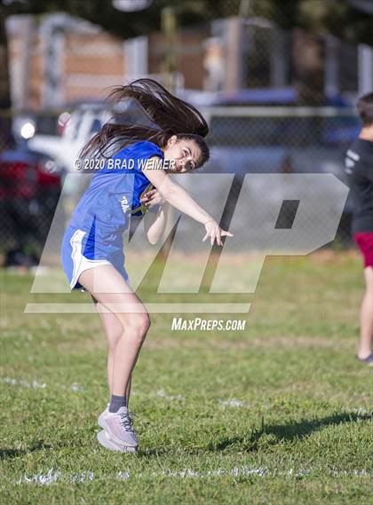 Thumbnail 1 in E.D. White Catholic Relays photogallery.