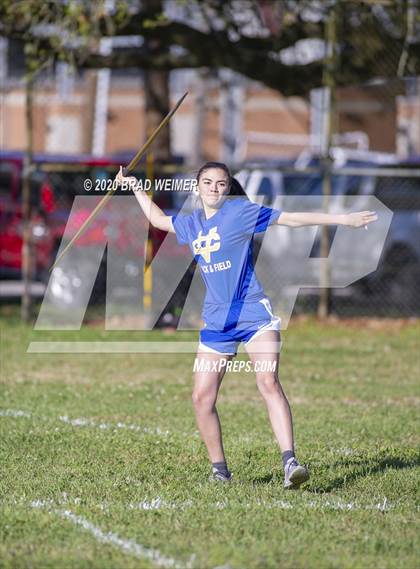 Thumbnail 3 in E.D. White Catholic Relays photogallery.