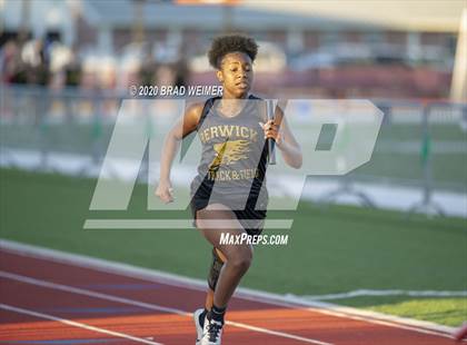 Thumbnail 3 in E.D. White Catholic Relays photogallery.