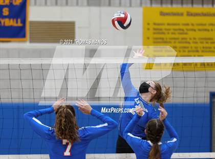 Thumbnail 1 in Waterford @ Lyman Memorial photogallery.