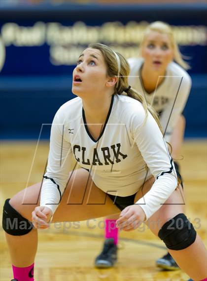 Thumbnail 2 in Brandeis vs. Clark photogallery.