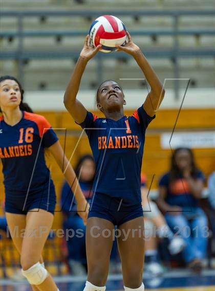 Thumbnail 1 in Brandeis vs. Clark photogallery.