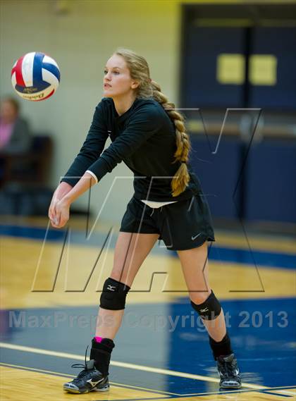 Thumbnail 1 in Brandeis vs. Clark photogallery.