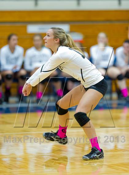 Thumbnail 1 in Brandeis vs. Clark photogallery.
