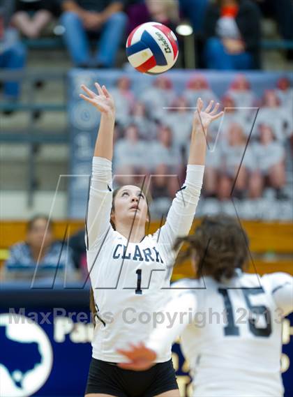 Thumbnail 1 in Brandeis vs. Clark photogallery.