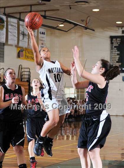 Thumbnail 3 in Stockdale vs. Hart photogallery.