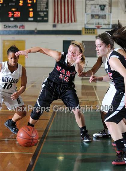 Thumbnail 2 in Stockdale vs. Hart photogallery.