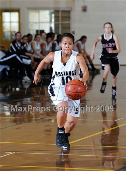 Thumbnail 2 in Stockdale vs. Hart photogallery.
