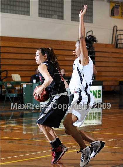 Thumbnail 3 in Stockdale vs. Hart photogallery.
