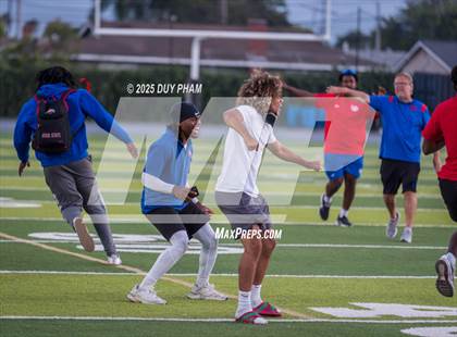 Thumbnail 3 in Serra @ Servite (Scrimmage) photogallery.