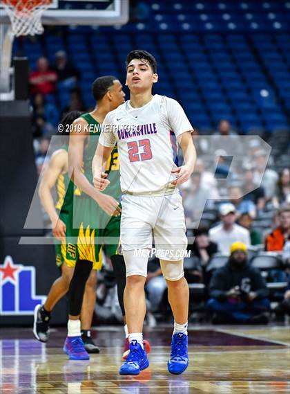 Thumbnail 1 in Duncanville vs. Klein Forest (UIL 6A Final) photogallery.