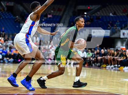 Thumbnail 1 in Duncanville vs. Klein Forest (UIL 6A Final) photogallery.