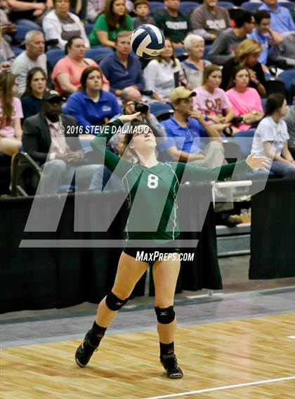 Thumbnail 2 in Mt. Carmel vs Archbishop Chapelle (LHSAA Division I Quarterfinal Playoff) photogallery.