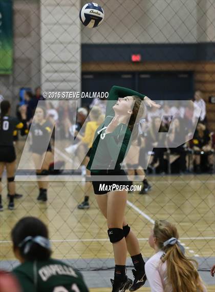 Thumbnail 2 in Mt. Carmel vs Archbishop Chapelle (LHSAA Division I Quarterfinal Playoff) photogallery.