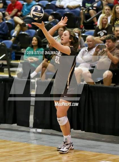 Thumbnail 1 in Mt. Carmel vs Archbishop Chapelle (LHSAA Division I Quarterfinal Playoff) photogallery.