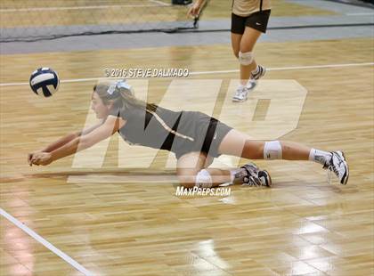 Thumbnail 2 in Mt. Carmel vs Archbishop Chapelle (LHSAA Division I Quarterfinal Playoff) photogallery.